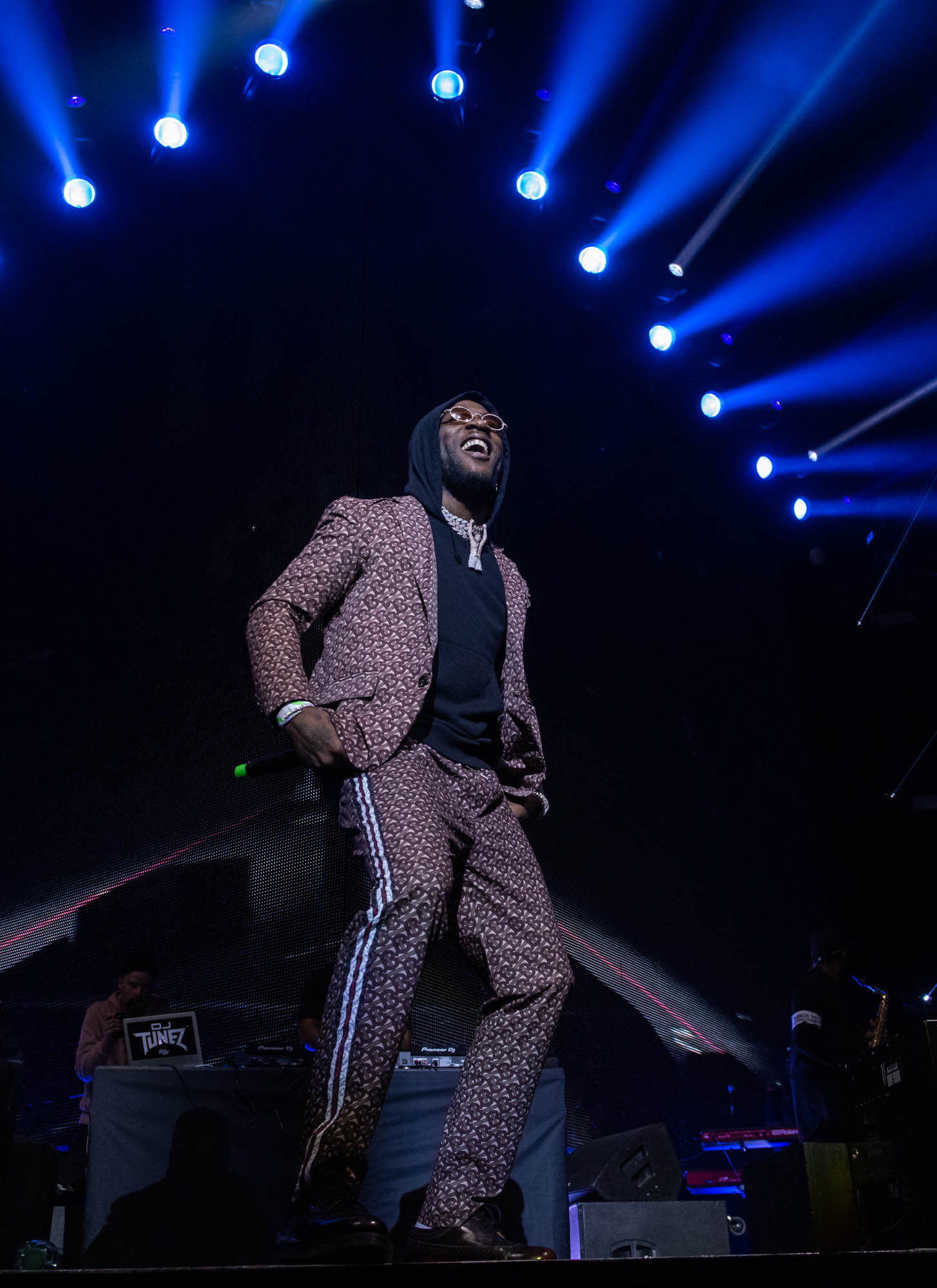 London, United Kingdom. 19th October 2019.  Burnaboy performing live at starboy fest at The 02 Arena. Photographed by Michael Tubes